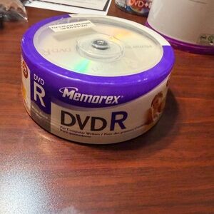 New 25 pack Memorex DVD-R recordable 4.7 GB Up to 16x burning speed
